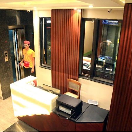 M Square Hotell Vellore Eksteriør bilde