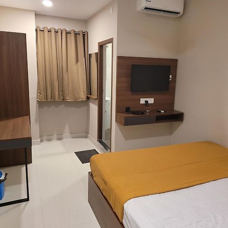 M Square Hotell Vellore Rom bilde
