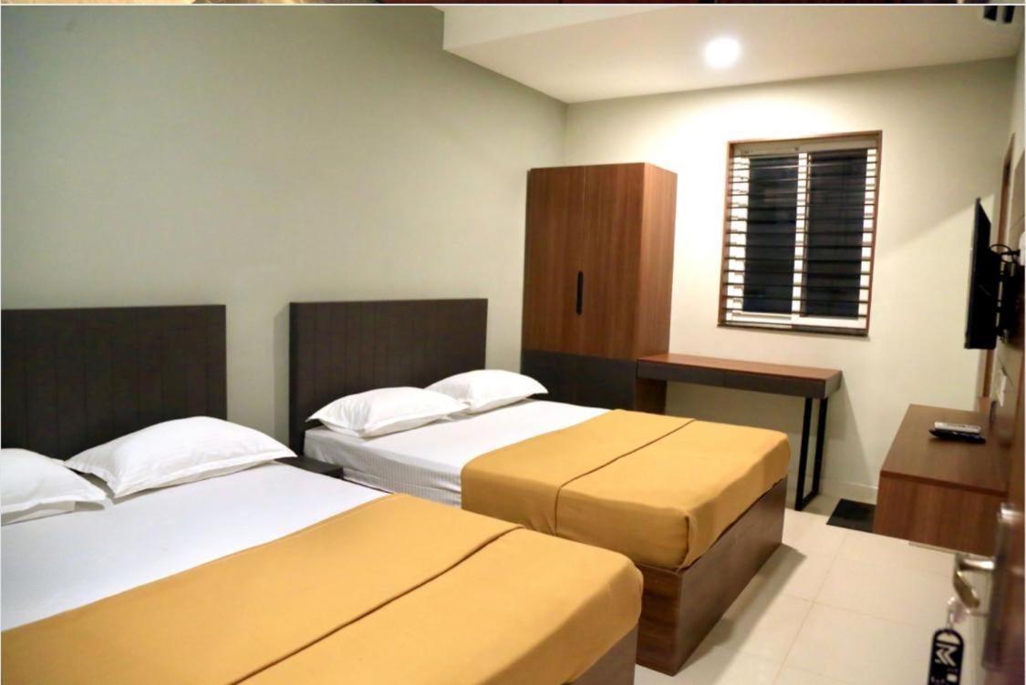 M Square Hotell Vellore Eksteriør bilde