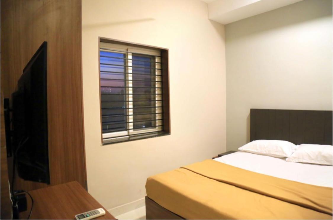 M Square Hotell Vellore Eksteriør bilde