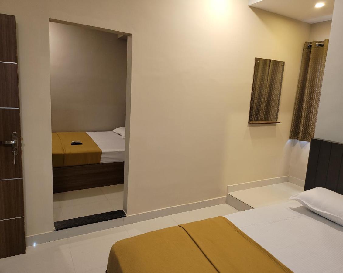 M Square Hotell Vellore Eksteriør bilde