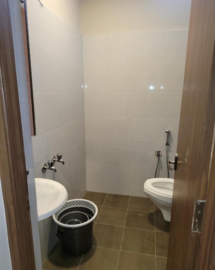 M Square Hotell Vellore Eksteriør bilde