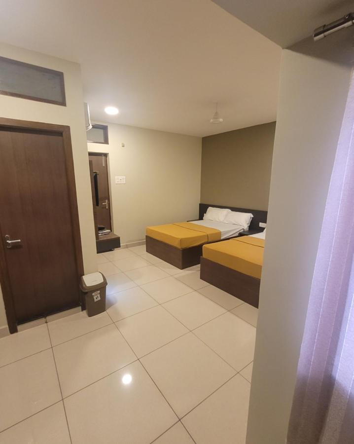 M Square Hotell Vellore Eksteriør bilde