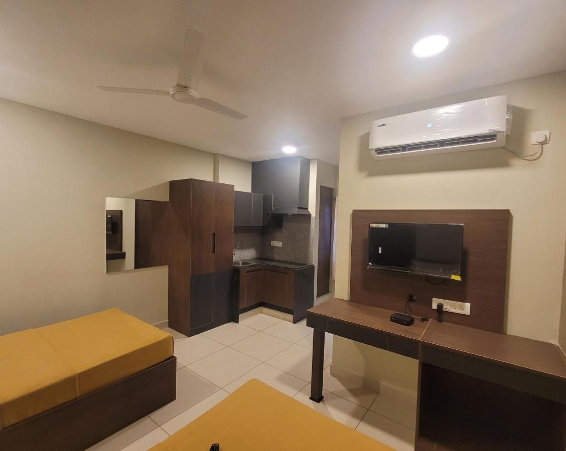M Square Hotell Vellore Eksteriør bilde